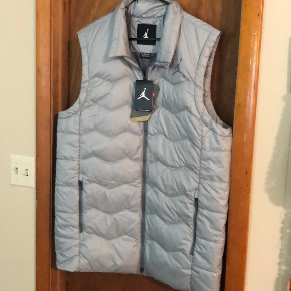 Jordan puff vest